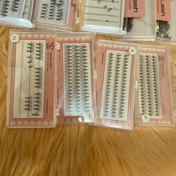 Lash Extension 20 Piece Bundle STEAL! FIRM PRICE!! - Picture 2 of 7